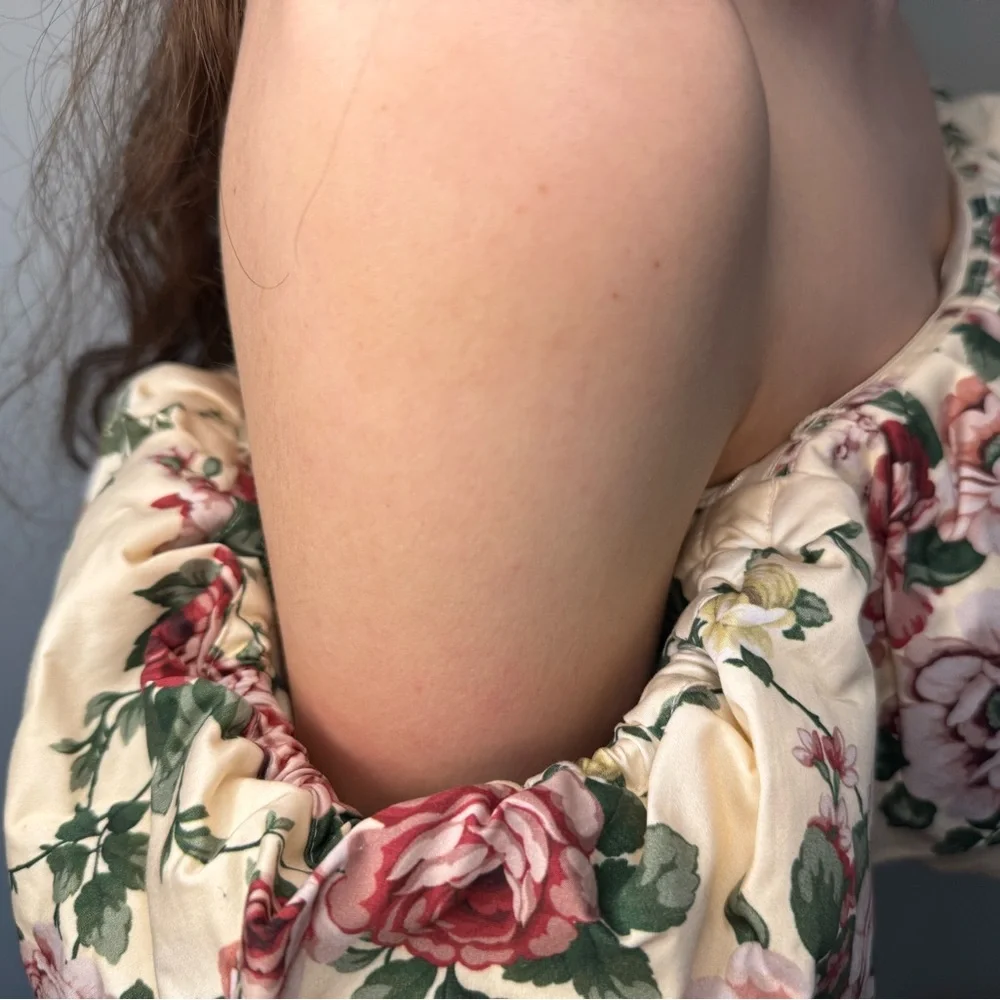 Floral Off-Shoulder Ruffle Top - Picture 5 of 9